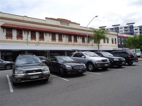Cnr Logan Rd & Jurgens St (24/01/2014 - Credits: Angus Ledgerwood)