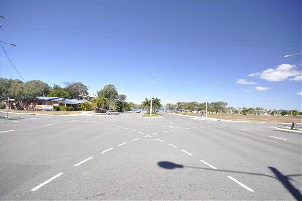 Bowen - Cnr Dalrymple & Herbert Sts (22/07/2014 - Credits: Angus Ledgerwood)