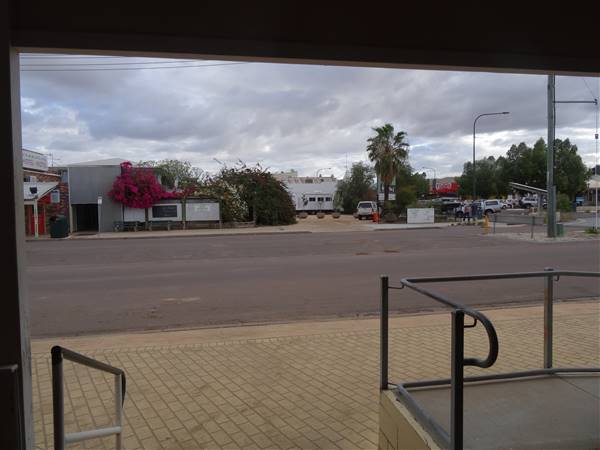 Longreach Post Office (10/07/2015)