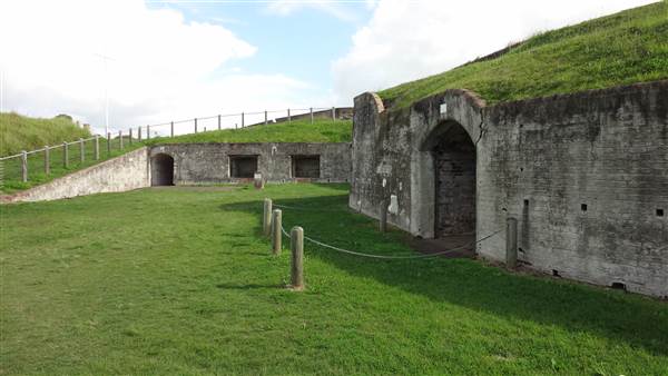 Fort Lytton National Park - Military Fortification (26/11/2013)