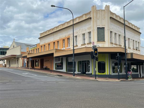 Mixed Heritage Street with Mural (29/01/2021 - Credits: Kathryn Metcalfe)