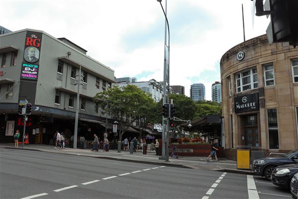 Brunswick Street Mall (25/04/2023 - Credits: Screen Queensland)