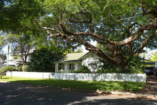 Graceville Streetscape (10/05/2023 - Credits: Screen Queensland)