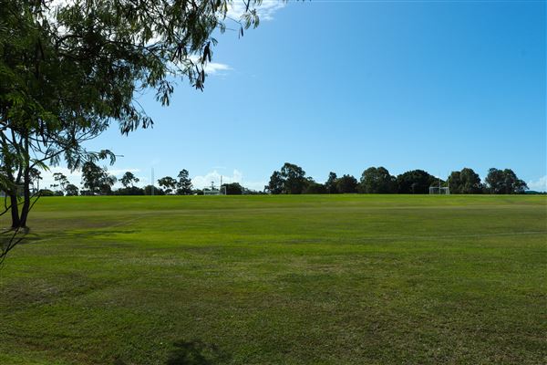 Curlew Park - Cabbage Tree Creek (11/05/2023 - Credits: Screen Queensland)