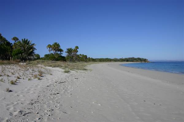 North Keppel Island -  Ko-no-mie - Considine Beach (18/09/2006)