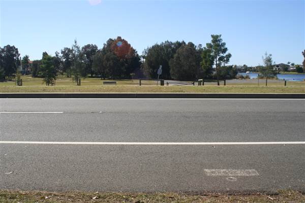 Robina Parkway (2/09/2013)