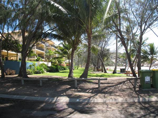 Rose Bay (Bowen) (8/11/2006)
