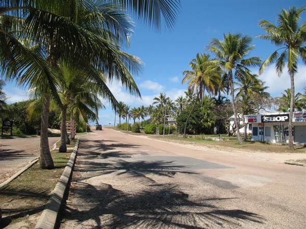 Rose Bay (Bowen) (8/11/2006)