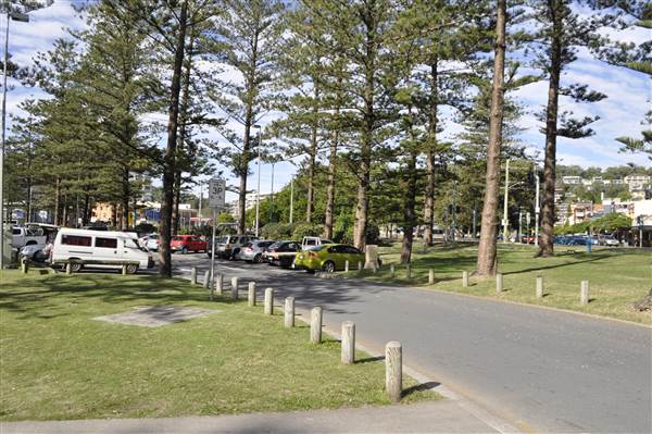 Burleigh Heads - Beach & Surf Club area (19/05/2013 - Credits: Angus Ledgerwood)