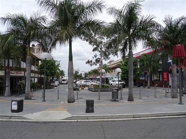 Cnr Logan Rd & Jurgens St (24/01/2014 - Credits: Angus Ledgerwood)