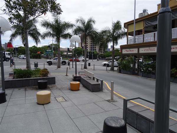 Cnr Logan Rd & Jurgens St (24/01/2014 - Credits: Angus Ledgerwood)