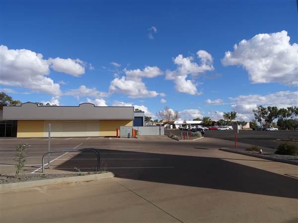 The Overlander Shopping Centre (27/05/2014)