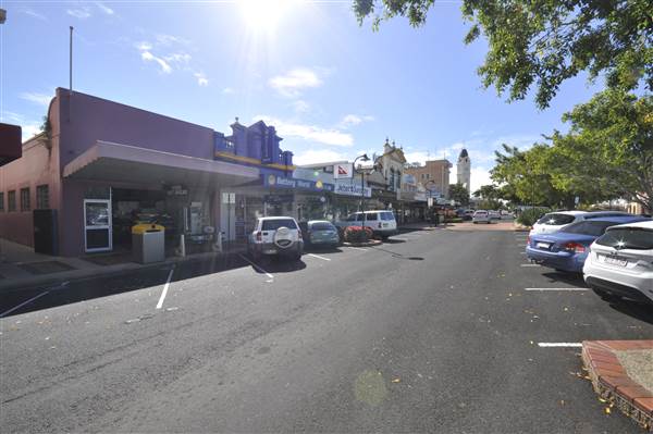 Bundaberg - City Streetscapes (27/05/2014)