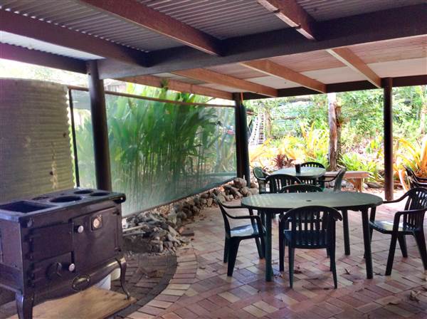 Crossroads Cafe - Daintree (19/12/2014)
