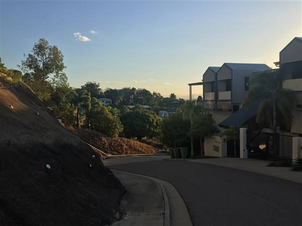 Townsville - Little Street (4/09/2015 - Credits: Neil McGregor)