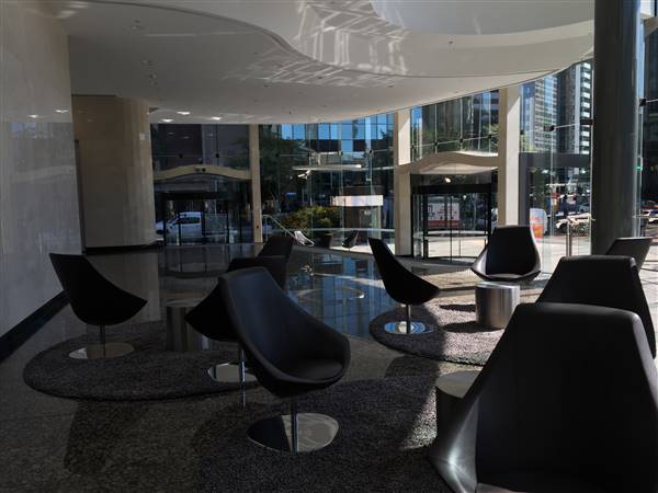 Eagle Street Lobby - Downtown Brisbane (1/04/2016)