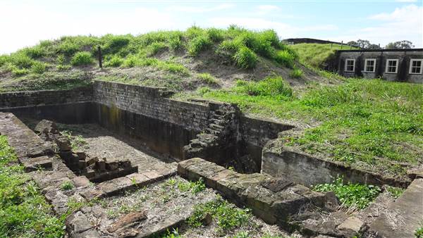 Fort Lytton National Park - Military Fortification (26/11/2013)