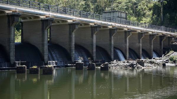 Mount Crosby Weir (30/01/2017 - Credits: Neil McGregor)