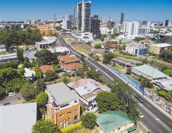 Milton (Suburb) (26/08/2019 - Credits: unknown)