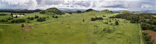 Seven sisters - The Pinnacles (8/02/2023 - Credits: John de Rooy, Atherton Tableland Photography)