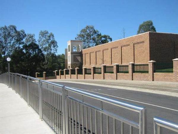 Somerset College - Primary and Secondary School (2/09/2013)