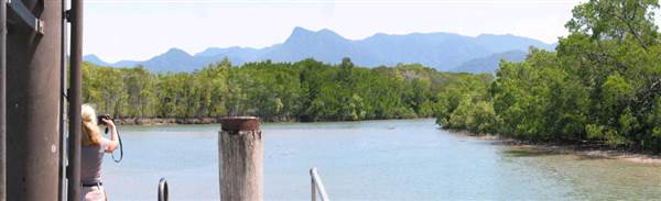 Mossman River Mouth (1/10/2007)