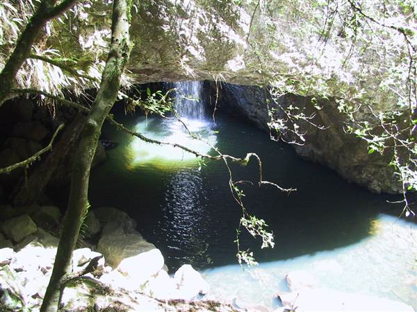 Natural Bridge (Arch & Waterfall) (27/07/2009)