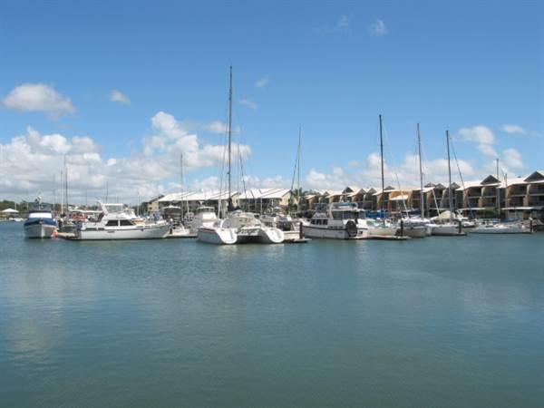 Raby Bay Marina (9/10/2007)