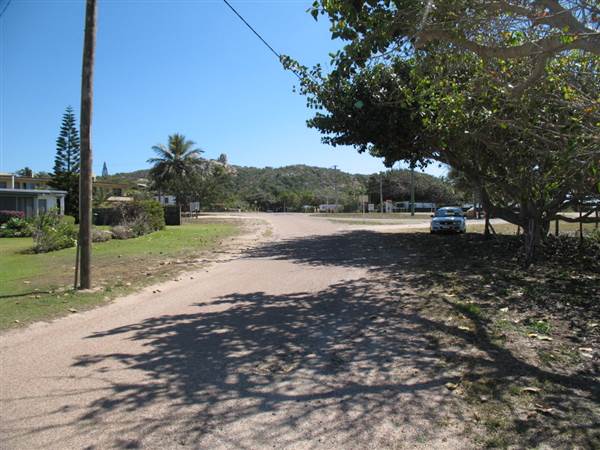 Rose Bay (Bowen) (8/11/2006)
