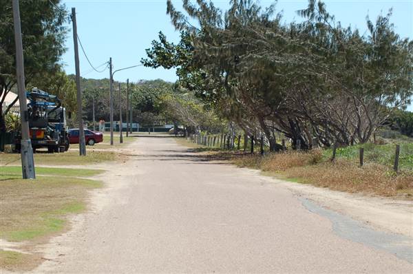 Rose Bay (Bowen) (8/11/2006)