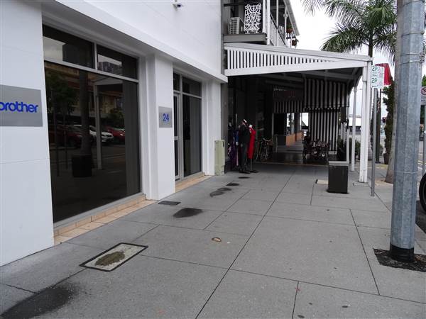 Cnr Logan Rd & Jurgens St (24/01/2014 - Credits: Angus Ledgerwood)