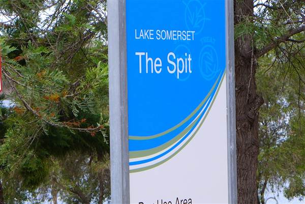 Somerset Dam (The Spit) (3/02/2014)