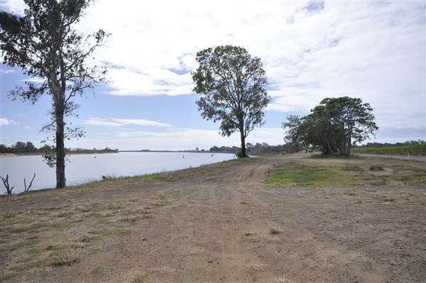 Pine Lodge entrance on Barossa river (28/05/2014 - Credits: Angus Ledgerwood)