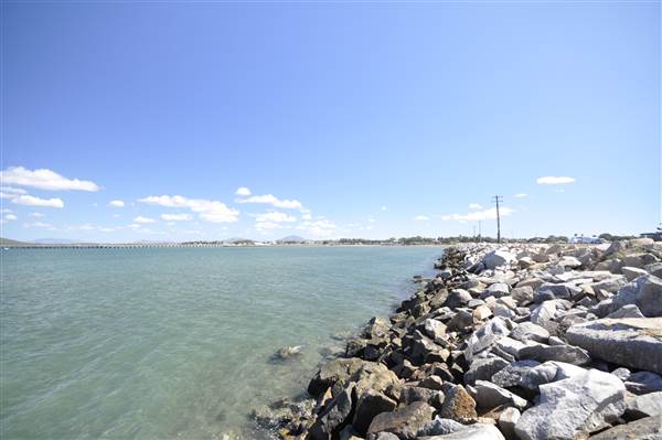 Starboard Drive (Bowen) (21/08/2014)