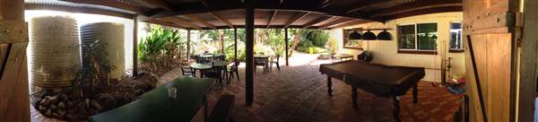 Crossroads Cafe - Daintree (19/12/2014)