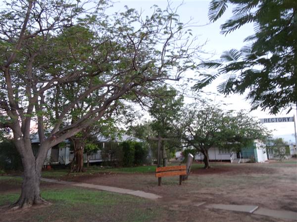 Longreach Township (8/07/2015 - Credits: Neil McGegor)