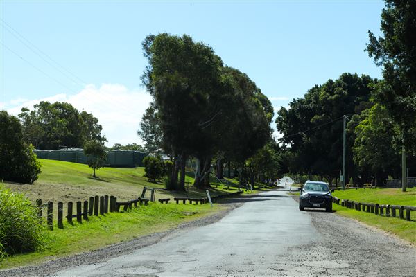 Curlew Park - Cabbage Tree Creek (11/05/2023 - Credits: Screen Queensland)