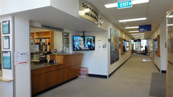 Hospital Wards & Nurses Stations - School of Pharmacy and Medical Sciences, Griffith University (2/09/2013)