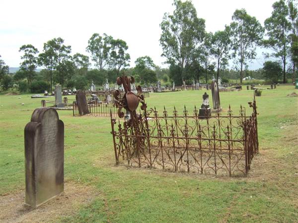Haigslea Lawn Cemetery (25/07/2012)