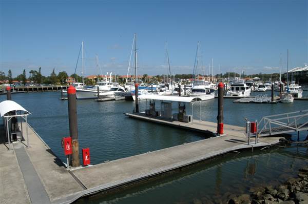 Raby Bay Marina (9/10/2007)