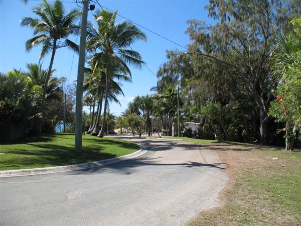 Rose Bay (Bowen) (8/11/2006)