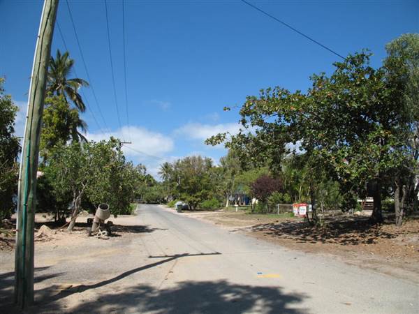 Rose Bay (Bowen) (8/11/2006)