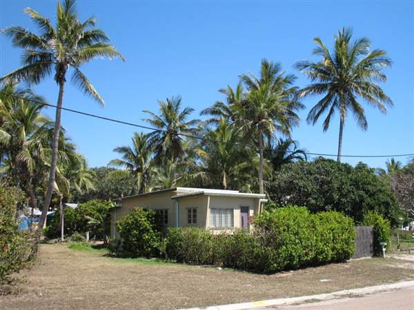 Rose Bay (Bowen) (8/11/2006)