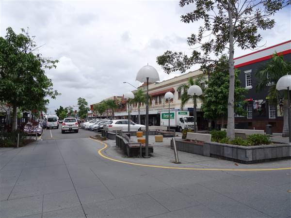 Cnr Logan Rd & Jurgens St (24/01/2014 - Credits: Angus Ledgerwood)
