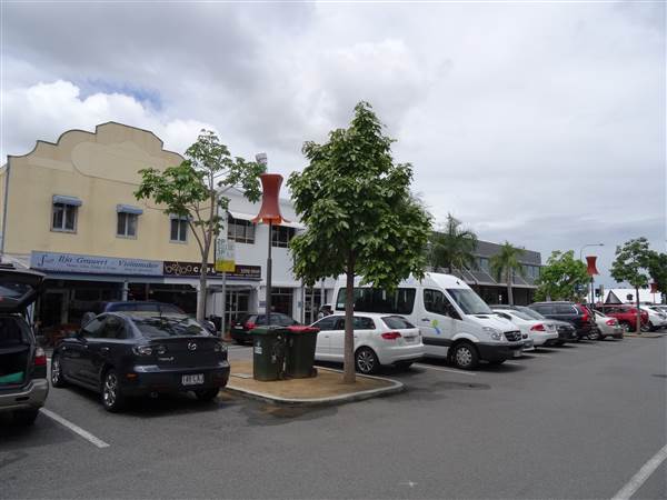 Cnr Logan Rd & Jurgens St (24/01/2014 - Credits: Angus Ledgerwood)