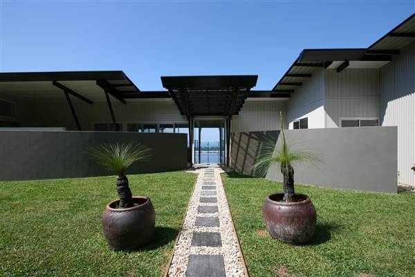 Modern Contermporary House "Altitude ONE40" - Mission Beach (20/02/2014)