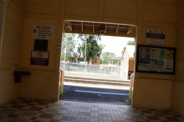 Rosewood Train Station (20/03/2014 - Credits: Dugald McMaster)