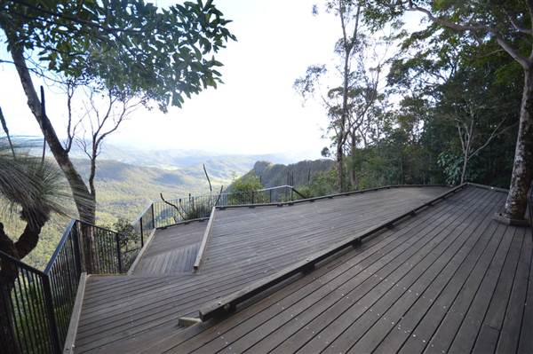O'Reillys Rainforest Retreat (19/05/2014)