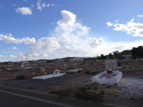 Mount Isa Sunset Lawn Cemetery (27/05/2014)