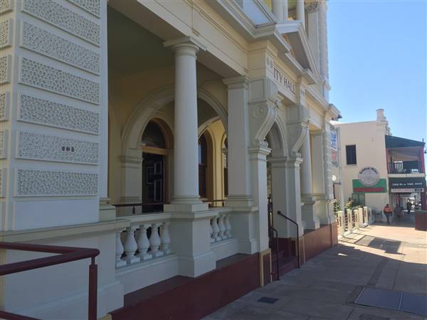 Charters Towers City Hall (28/08/2015 - Credits: Neil McGregor)